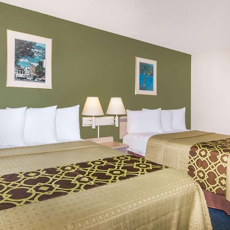 Travelodge By Wyndham Los Banos Ca Exteriér fotografie