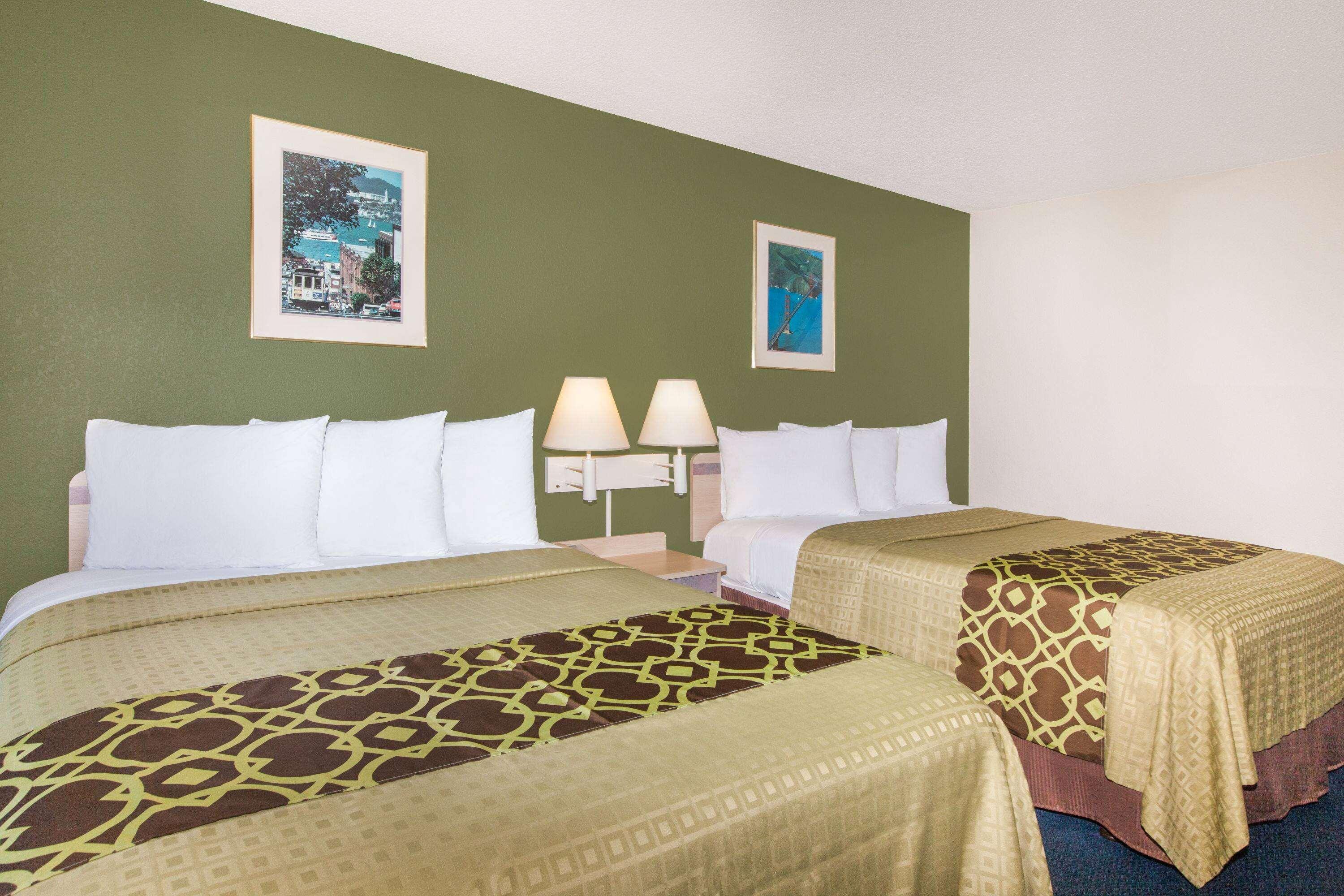 Travelodge By Wyndham Los Banos Ca Exteriér fotografie