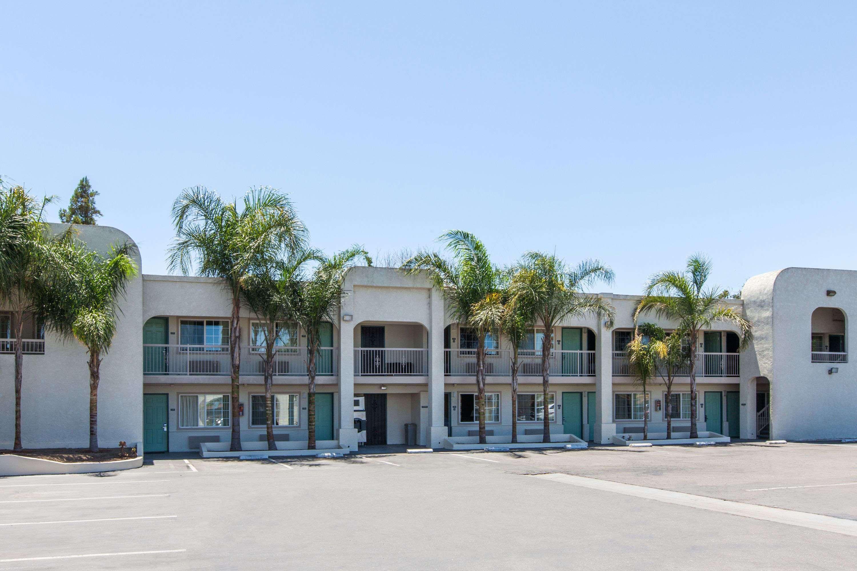 Travelodge By Wyndham Los Banos Ca Exteriér fotografie