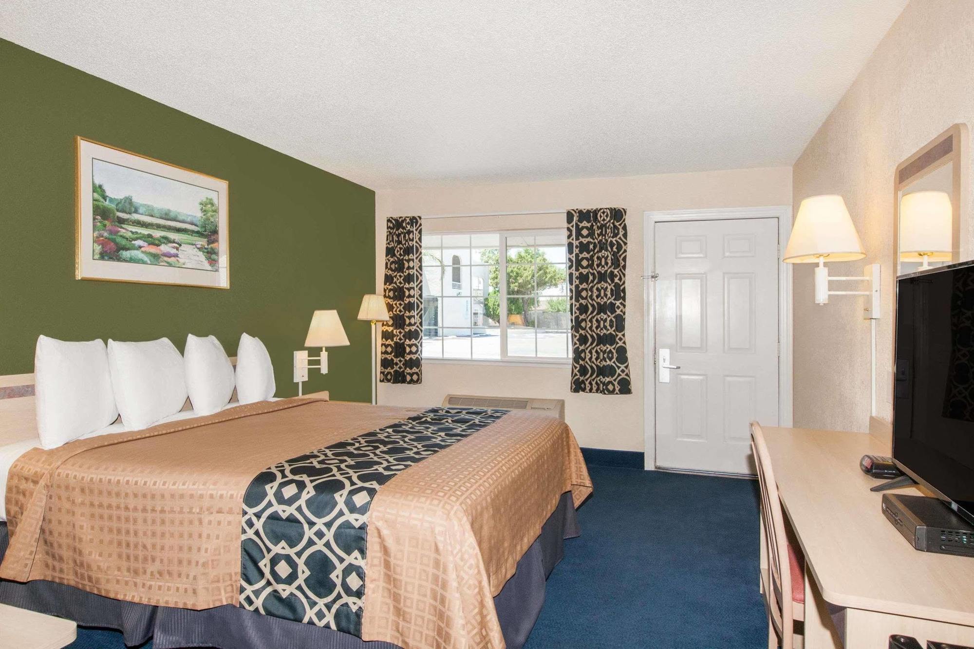 Travelodge By Wyndham Los Banos Ca Exteriér fotografie